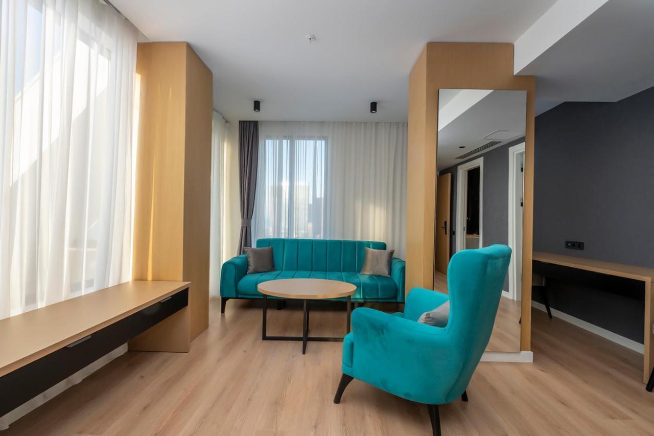 The Grandeur Hotel Batumi Exterior photo