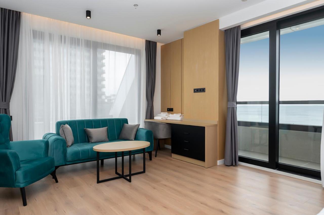 The Grandeur Hotel Batumi Exterior photo