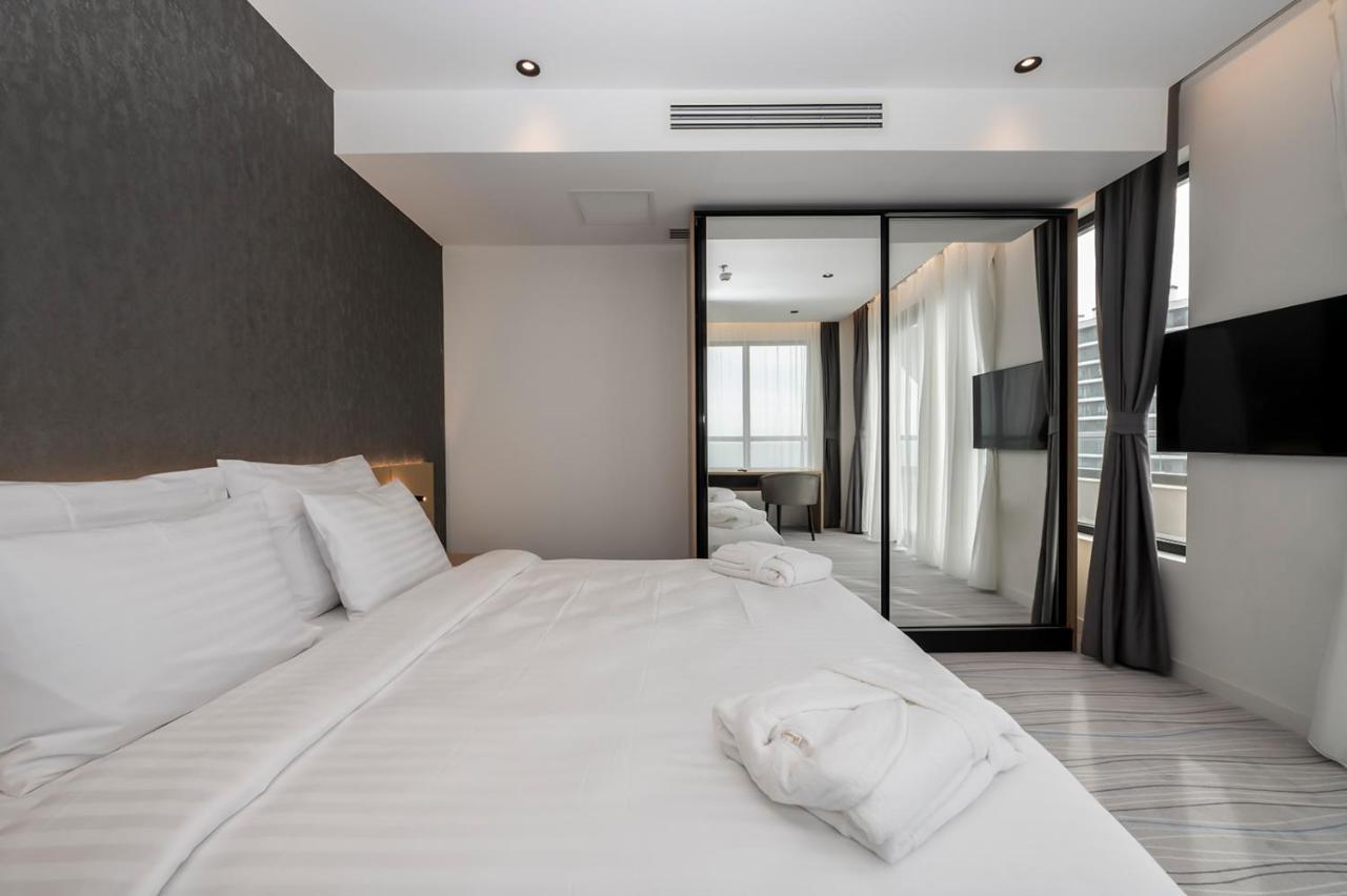 The Grandeur Hotel Batumi Exterior photo