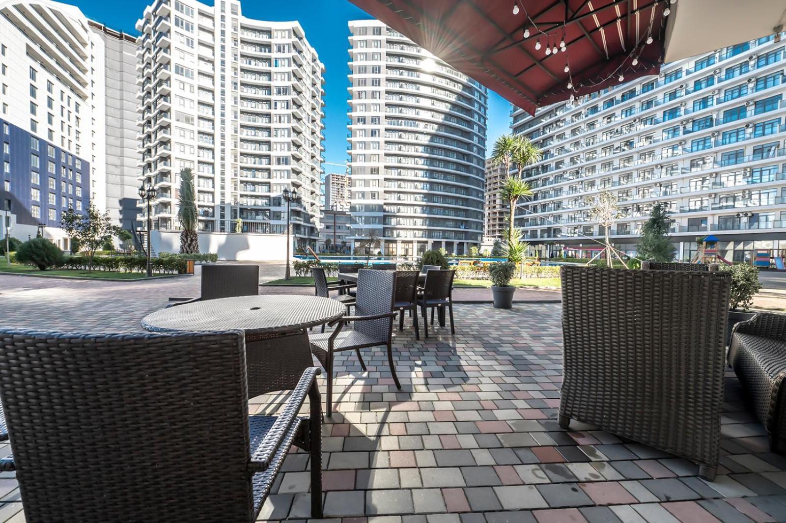 The Grandeur Hotel Batumi Exterior photo